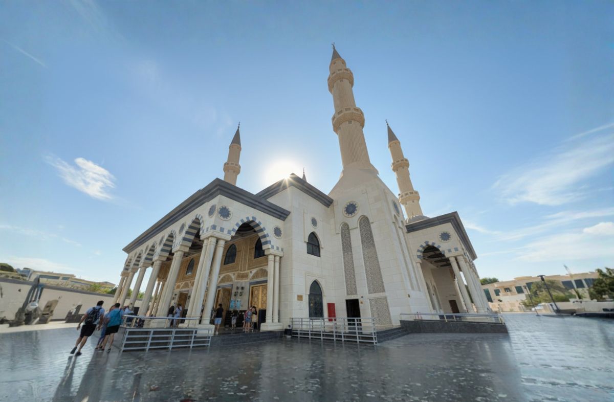 al-farooq-omar-bin-al-khattab-mosque-dubai_1766410251.jpg