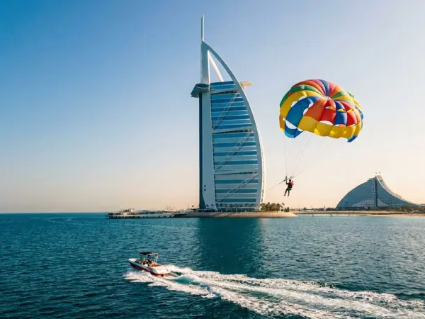 Parasailing In Dubai
