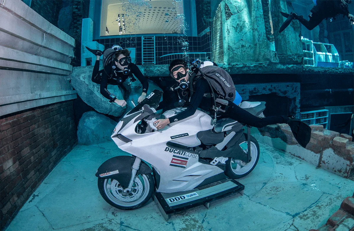 Deep Dive Dubai