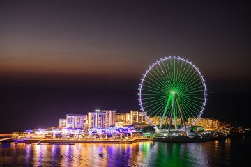 Tour Of Ferris Wheel On Dubai Marina Beach