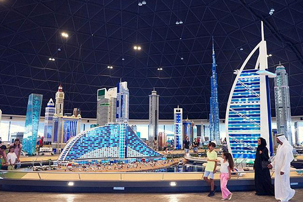 Neon Galaxy Dubai Parks and Resorts Tickets | Captain Dunes