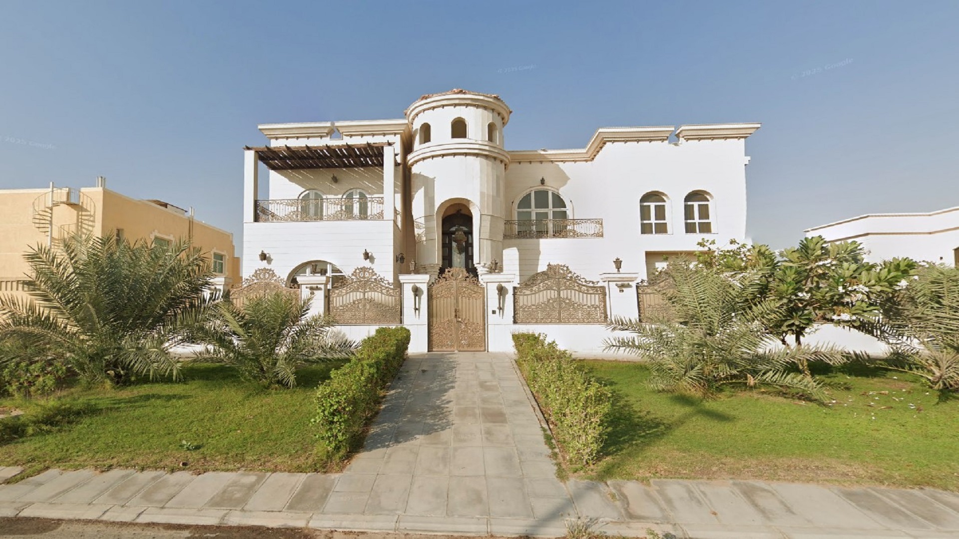 Nadd Al Hamar Villas For Rent